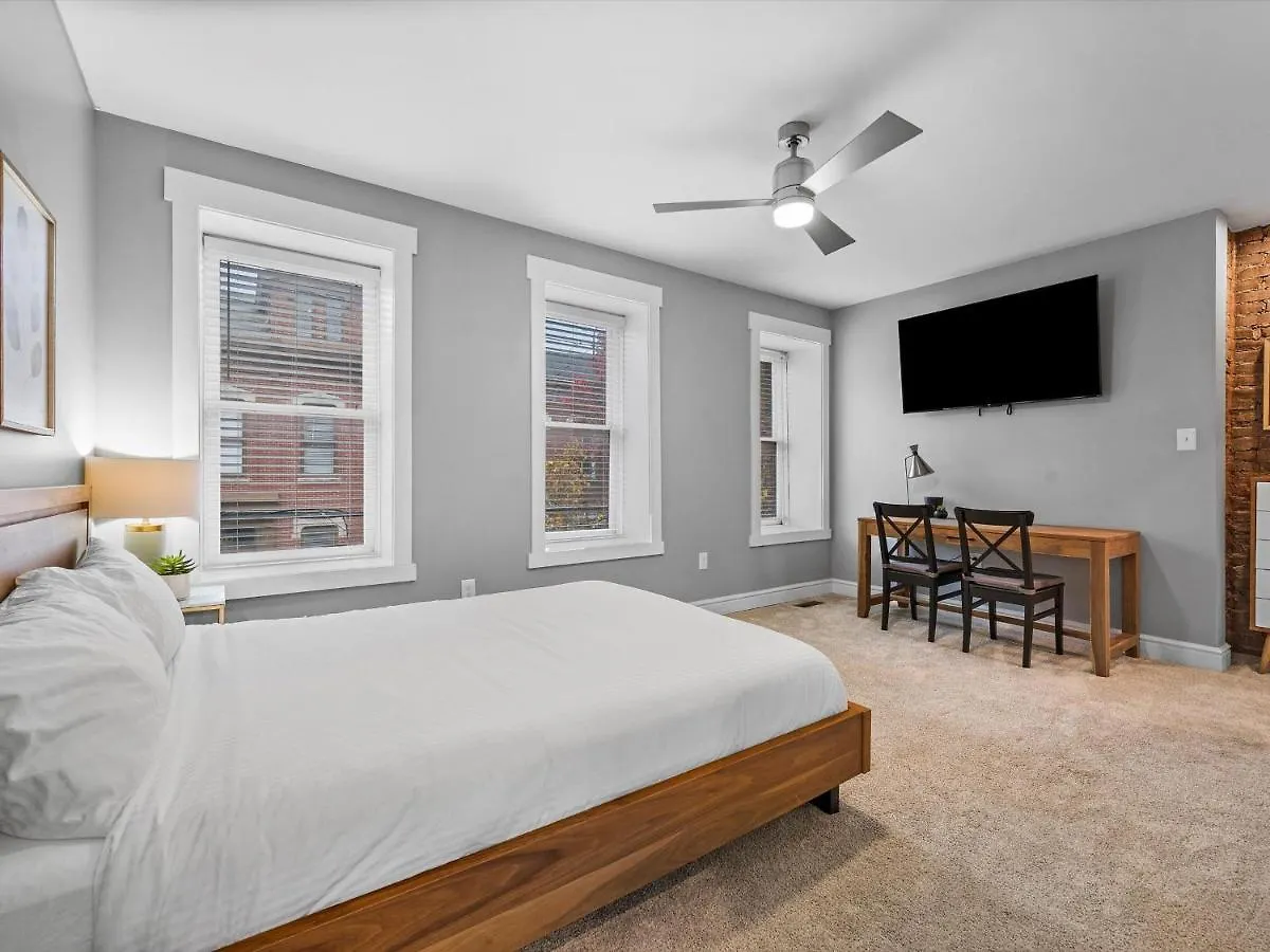 Holiday home Stylish 4 Bedroom Loft Home, North Shore, City Skyline View Close To Nhl, Nfl Pittsburgh United States